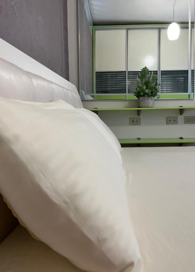 Sunkissed Centre Apartment Vlorë Eksteriør billede