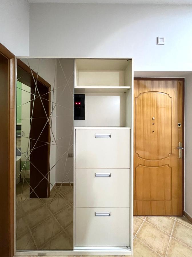 Sunkissed Centre Apartment Vlorë Eksteriør billede